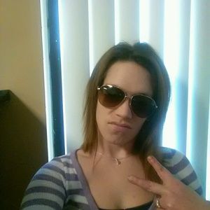 Meet your Posher, Brittany